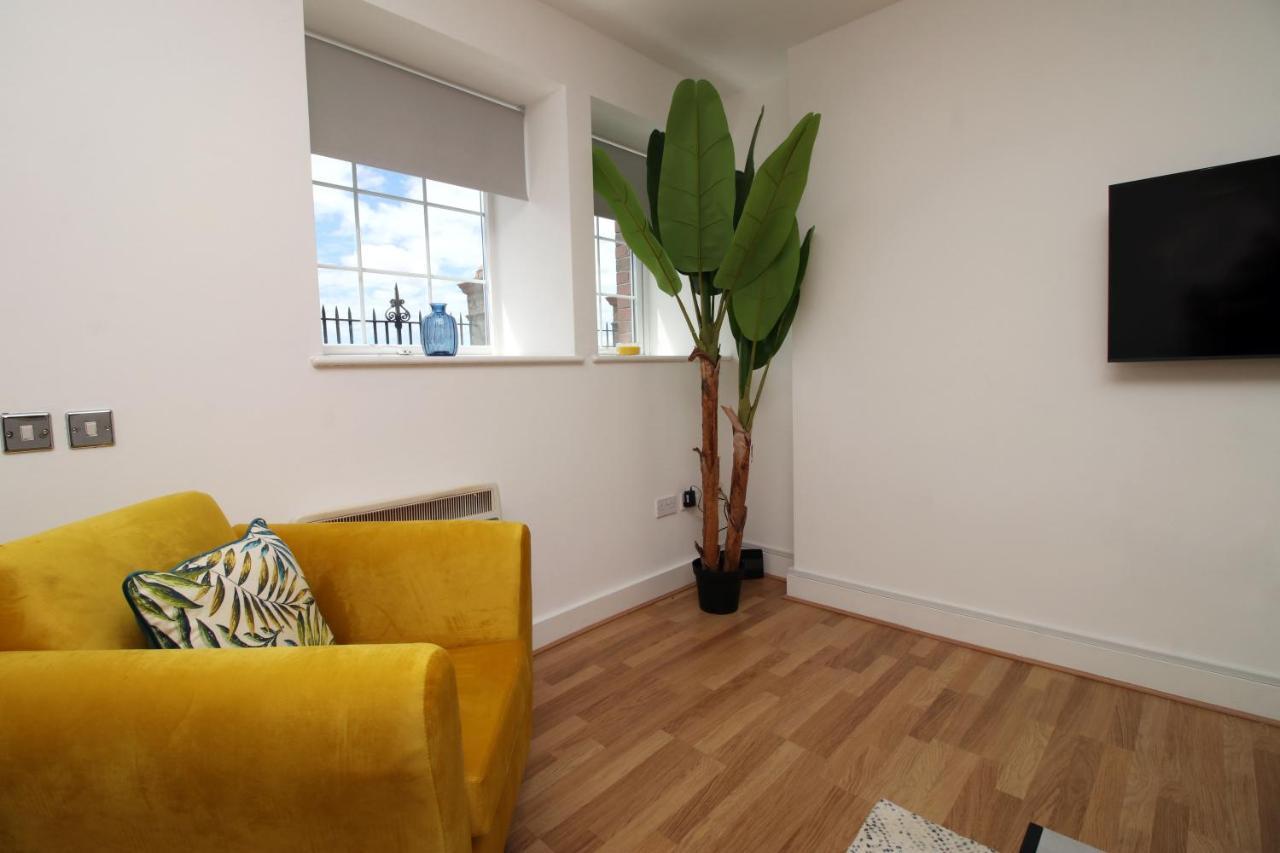 St Thomas Loft Views By Ssw - 2Br, Parking, Sleeps 4, Easy Access To City Centre, Marina, Beach And M4 Swansea Eksteriør billede