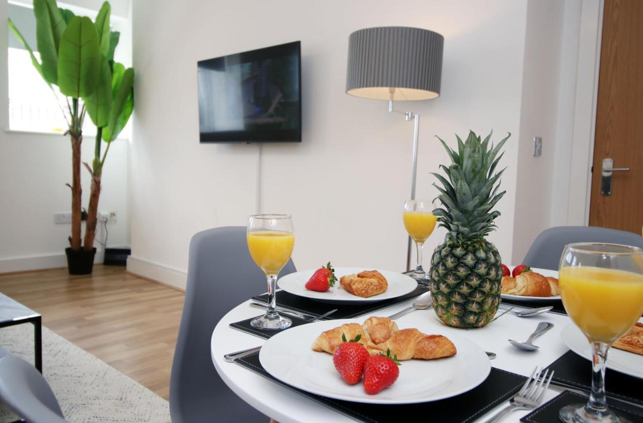 St Thomas Loft Views By Ssw - 2Br, Parking, Sleeps 4, Easy Access To City Centre, Marina, Beach And M4 Swansea Eksteriør billede